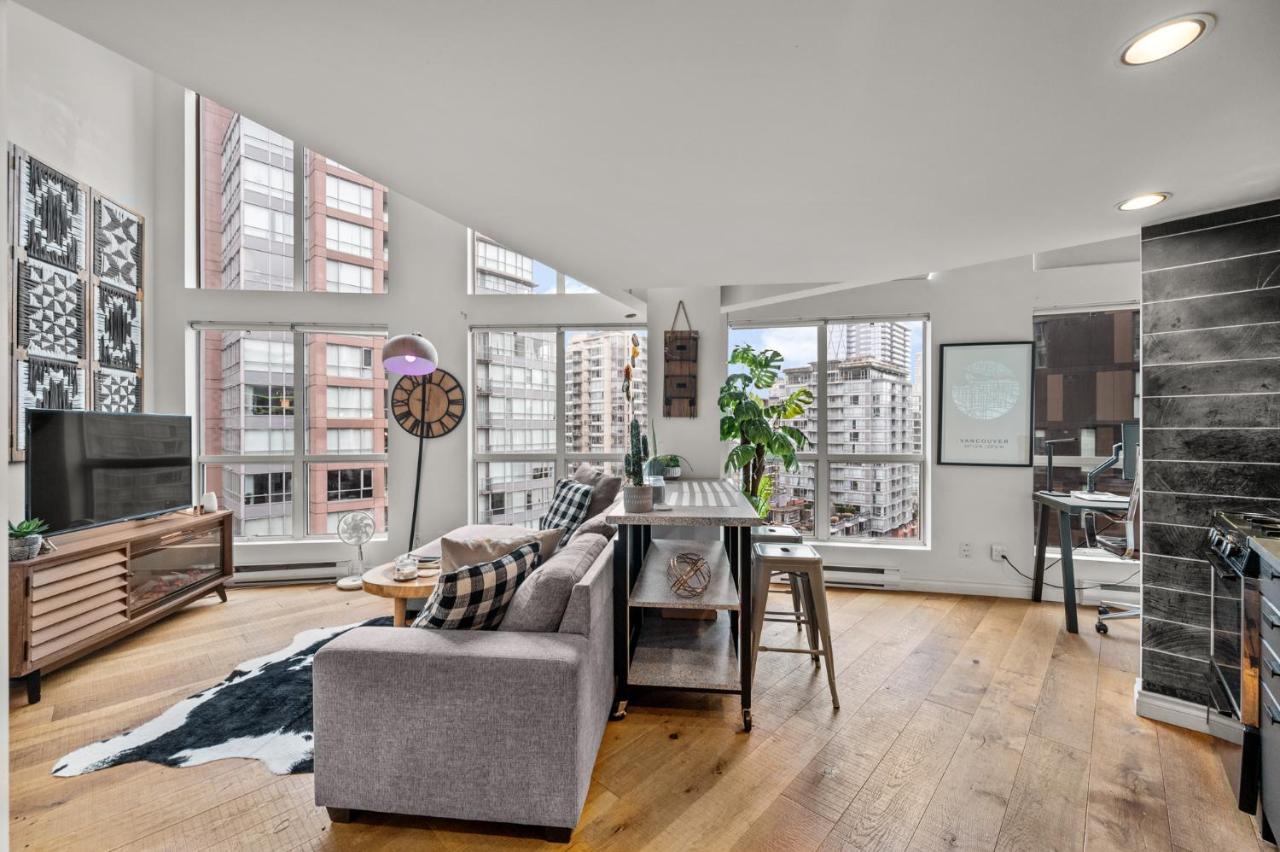 Rare Find Loft With Full Kitchen At Heart Of Downtown Lejlighed Vancouver Eksteriør billede