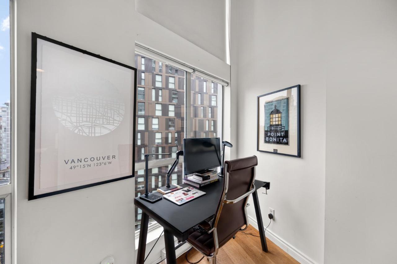 Rare Find Loft With Full Kitchen At Heart Of Downtown Lejlighed Vancouver Eksteriør billede